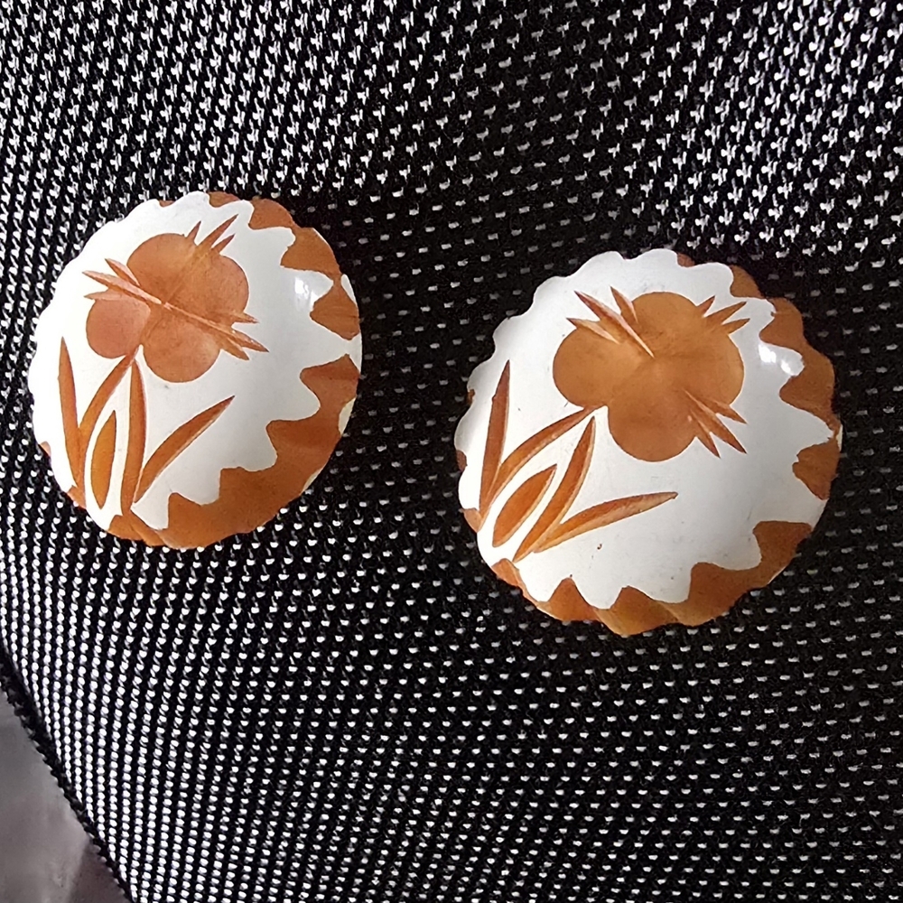 Vintage Floral Orange and White Clip-On Earrings